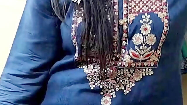 Tamil-smitha 12 Strip Chat Model Ass Showing And Pussy Fingering