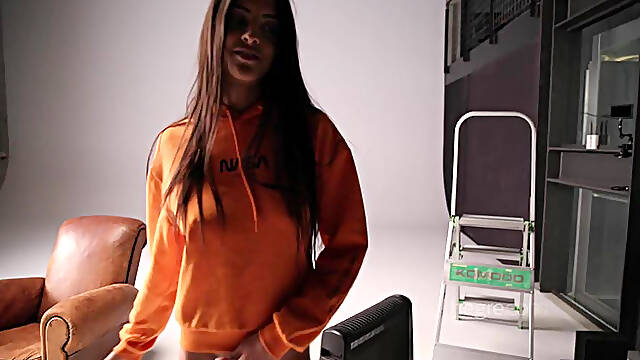 Hegre Clau First Time Nude Modelling 4K