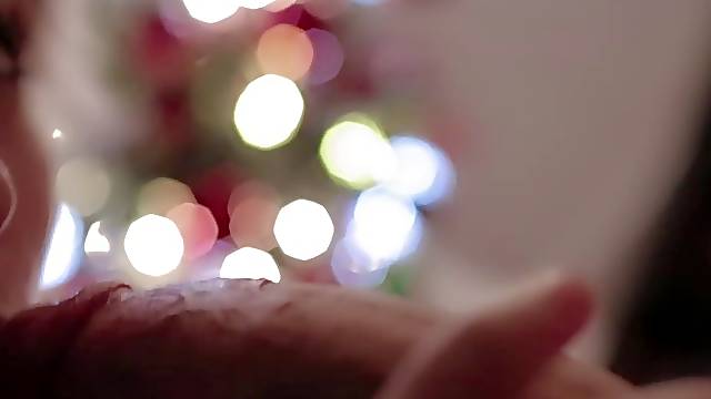 Christmas fuck with attractive blonde girl who knows how to suck a dick