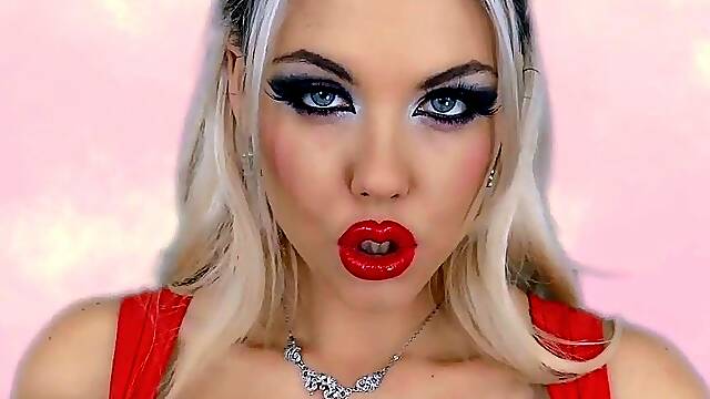 Big boobs russian milf toys her ass on webcam