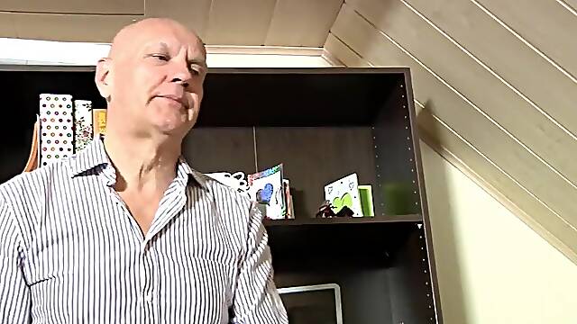Older dick milked by hot asian teen