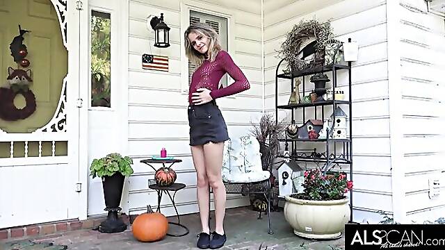 Tough Addee Kate - kink video - ALS Scan