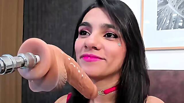 Hot teen lauryn may solo toying