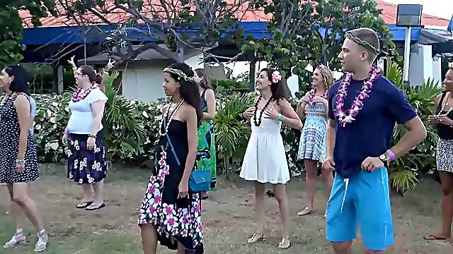 Brooke Wylde Hawaii POV