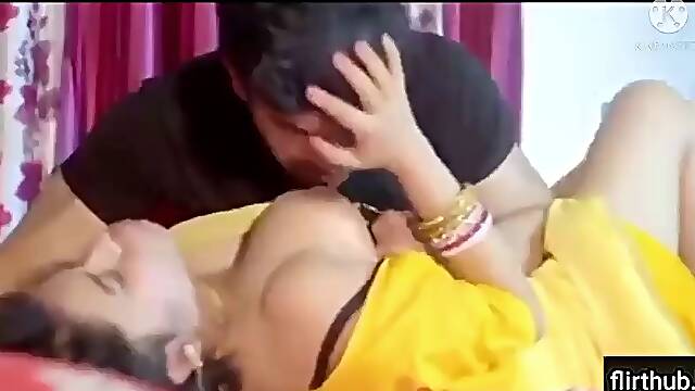 Hot Bhabhi Ne Pados Ke Dewar Ko Bulva ke Chudai Karvayi