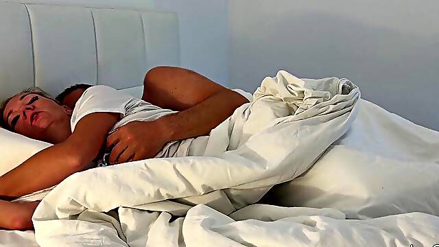 LC Couples Horny Hotel Morning: His Cock Wakes Her
