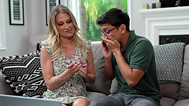 Mom Andi Avalon has fun with her sons friend