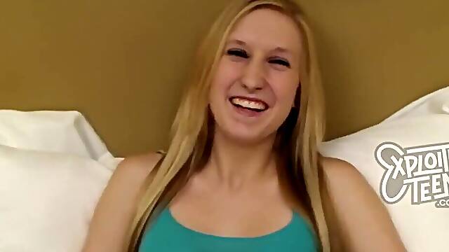 Hardly Light-haired Seems A Bit Too Expert When It Comes To Fellating Spunk-pumps, Like A Professional