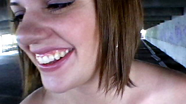 Spring break experience, Whats up guys, you dont gonna believe me this , I was at the beach chillin around and this awesome spring breaker chick came to me asking for a fucking restaurant, this...