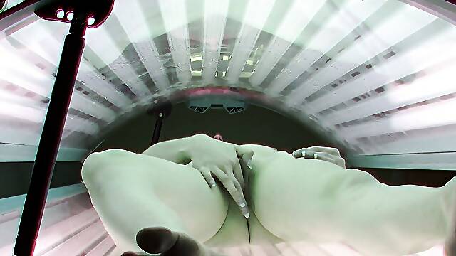 Slow Pussy Masturbation in Solarium Tube