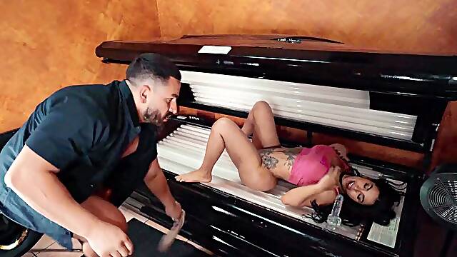 BRAZZERS Janitor caught the nympho thicc slut riding a dildo in the solarium