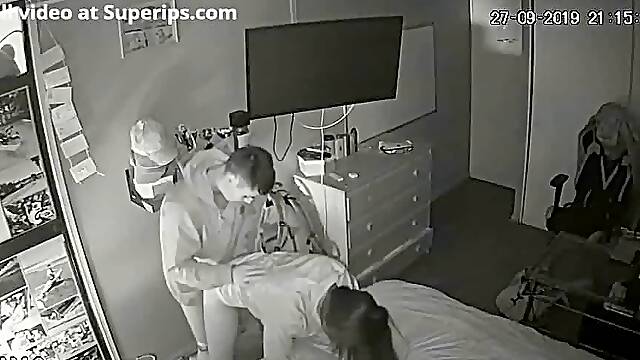 IPCAM – American college couple fucks hard