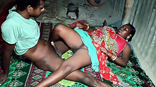 Desi housewife gets her ass fucked in wild style