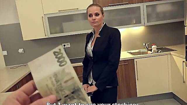 Czech Agent Lili Craig