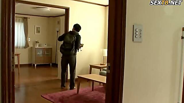 Mother Have Friends With Everyone Possible Eng Sub