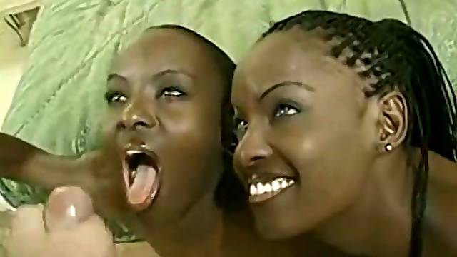 Sexy ebony twins share white donger in threesome