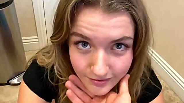 Curvacious hussy impassioned porn clip