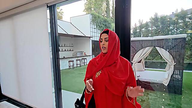 The couple fucked with the pretty Sophia Leone in hd quality