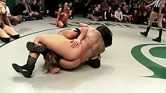 Four cute girls eat each other's pussies during a tussle on tatami