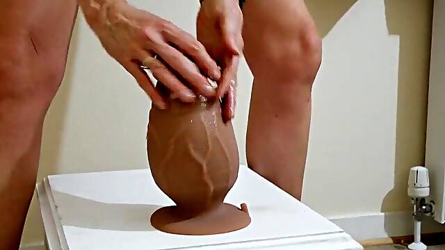 GIANT MONSTER SNATCH FISTING VIBRATOR RIDING SIZE QUEEN mother I'd like to fuck BIZARRE UNFATHOMABLE PUSSY