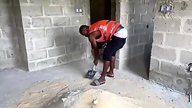 Outdoor quickie in the website with boss wife