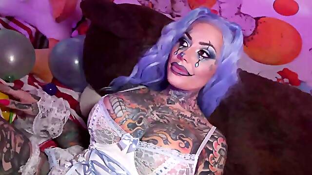 Clown city Feat Tigerlilly