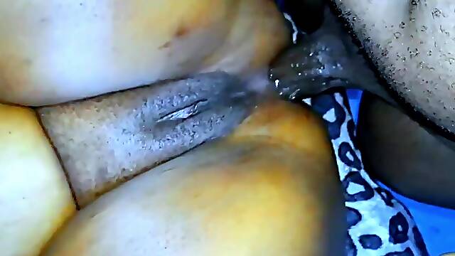 THAT BABE WONT LET GO - HARD DONG BURNS EACH INCH OF HER BUTT