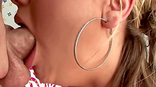 Alanah Rae (Large Breasts, Large Melons)