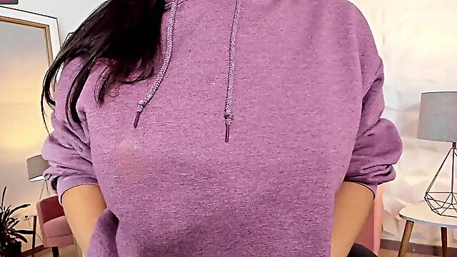 Belt Wedgie on Bubble Butt – Uni Beauty Likes Voyeur Eyes