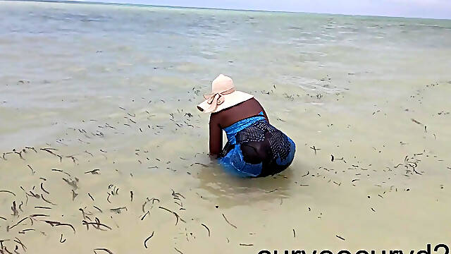 Extreme Flashing at the Beach. Made My Uber Driver Play with My Clit Till I Squirt