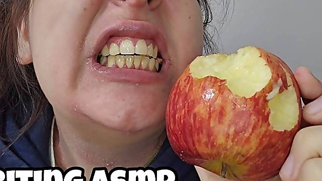 ASMR Apple Biting & Chewing - Mouth Sounds Close Up