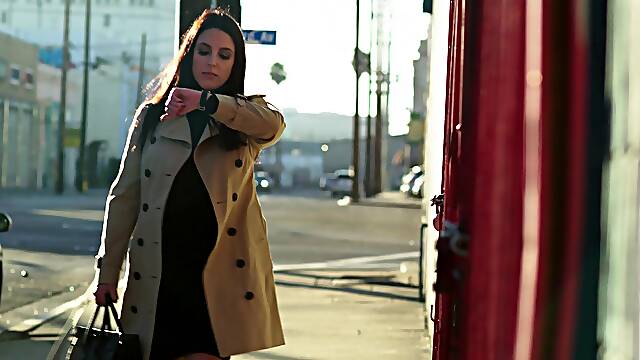 Manuel Ferrara is having a threesome with two hotties wearing sexy lingerie.