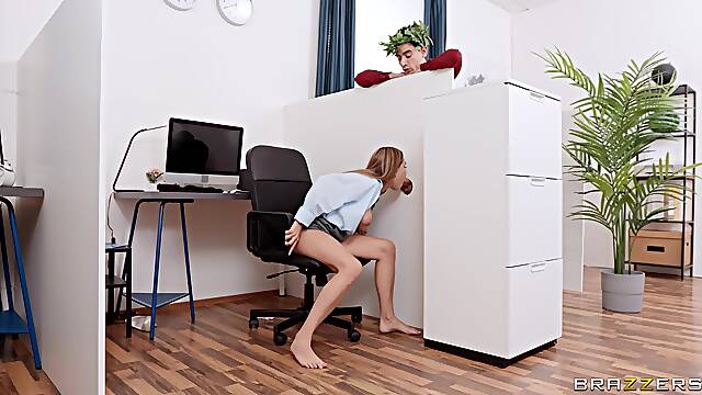 Young lad fucks premium secretary at the office after smooth glory hole kink