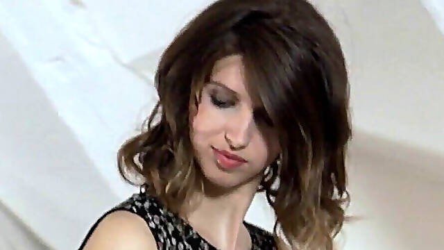 Ultra Hot Stocking Hooker Lets Herself Go During Sex