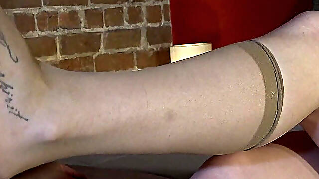 Laura's Foot Stink Tester - (dreamgirls in Socks)