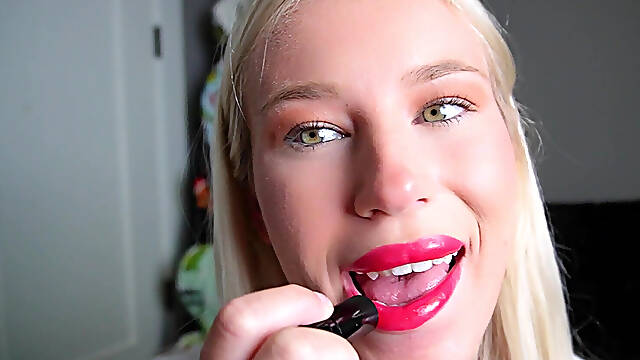 Red Lipstick Kisses