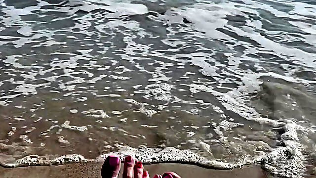 Waves Crashing on Size 16 Feet & Legs