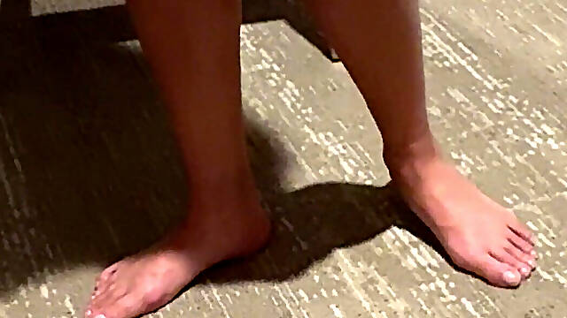 MILF with Big Natural Boobs Puts on a Show