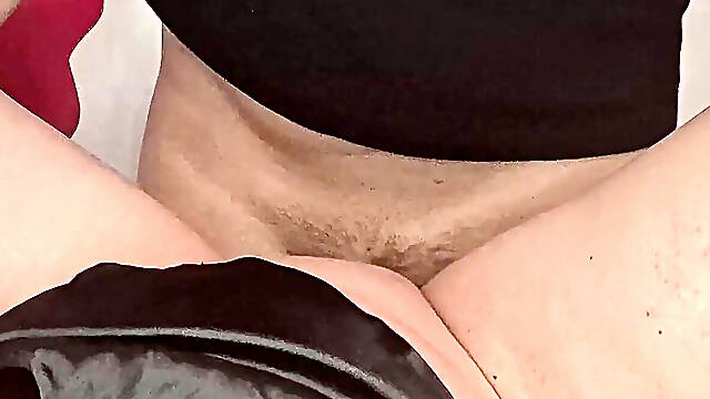Cuckold Cleanup Creampie From Wife's Pussy