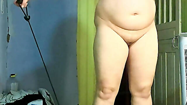 Naked Amateur Shaking on Vibration Plate Reading and Answering Comments Daily Series English Subs